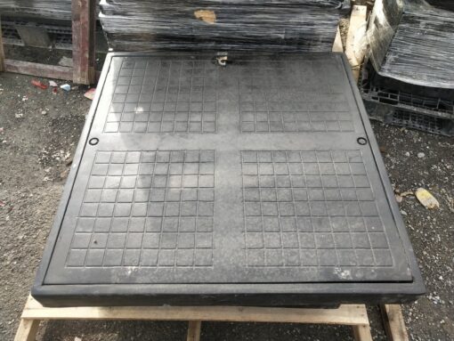 Nắp hố ga Composite ngăn mùi khung dương nắp vuông3