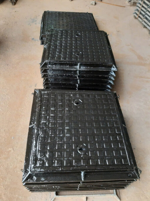 Nắp hố ga gang ngăn mùi khung âm nắp vuông1