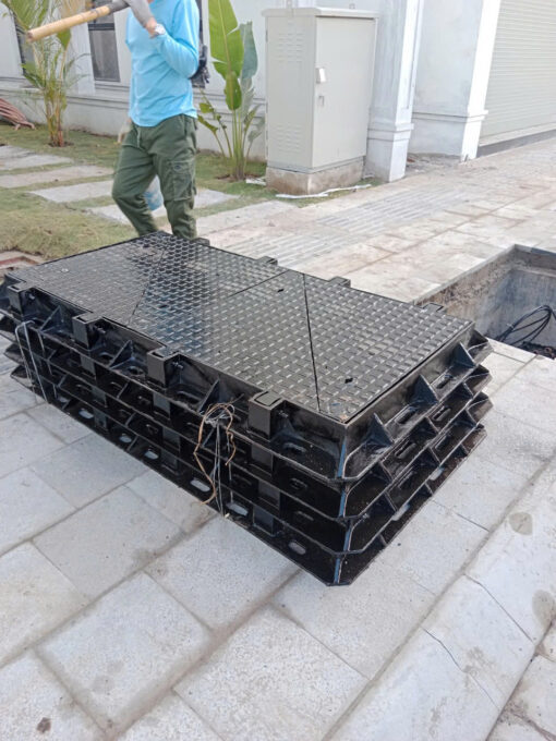 Nắp Bể Cáp Gang 2 Cánh Lòng Đường3