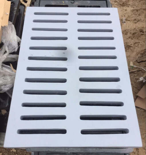 Song chắn rác bằng Composite có khung3