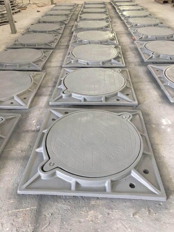 Nắp hố ga composite vuông khung âm1